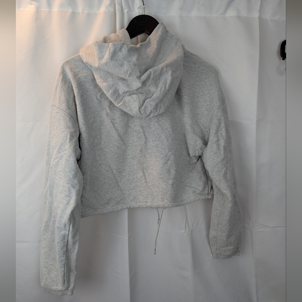 Aritzia Babaton Weekender Cropped Hoodie Light Grey size S in VGUC - Picture 10 of 11